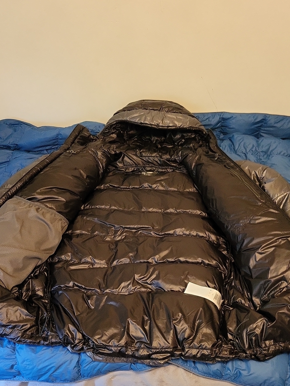 Mountain Hardware Phantom Parka Mens Large Black - Picture 6 of 16